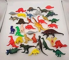 Lot of 35 Dinosaur T-Rex Stegosaurus VTG/Modern Action Figures Plastic Toys