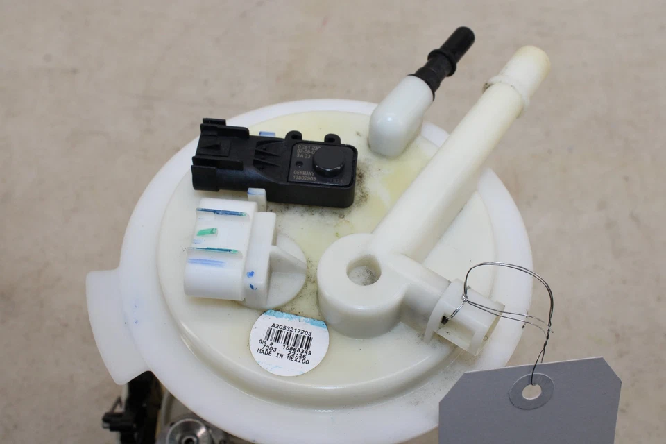 2008-2010 Saturn Sky Red Line 2.0l Fuel Pump 15868349 OEM MO73 Foto 2 de 4