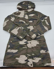 Twenty One Camouflage Girls' Long-sleeved Zip-Up Jacket Size Medium See Pic.