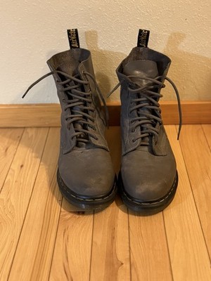 Soft Grey Leather Doc Martin Boots Size 42 Mens 8.5/9 Womens 11/11.5