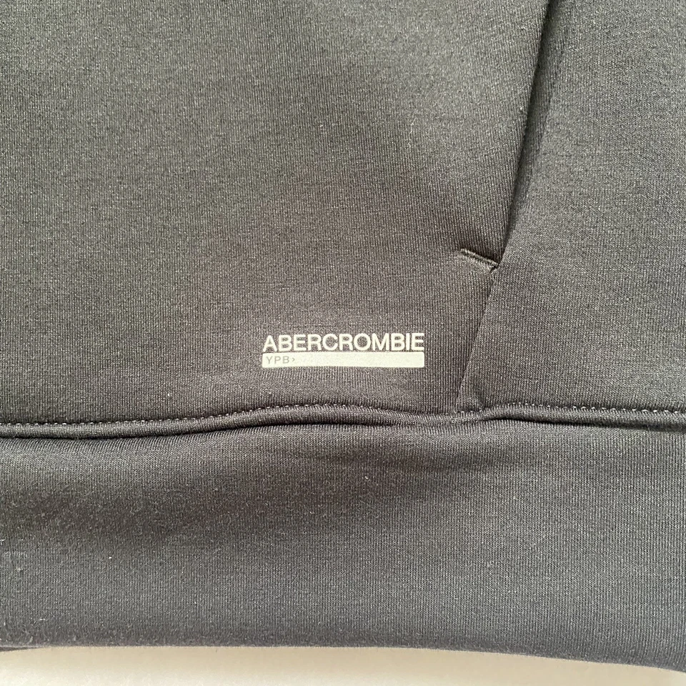 Abercrombie Niños YPB Chaqueta Con Capucha Atlética Negra Cremallera Talla 11/12 Ropa Exterior Foto 2 de 4