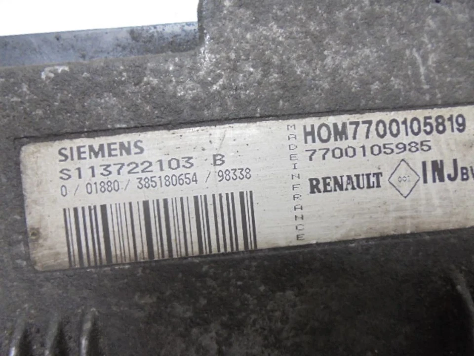Centralina motore Renault Laguna I 1999 ECU 7700105819 AOJ28340 - Immagine 4 di 4