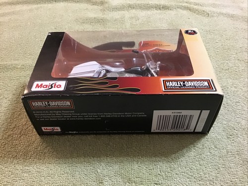Harley Davidson 1968 RED FLH ELECTRA GLIDE Maisto 1/18 Diecast Motorcycle 26 - Picture 8 of 8