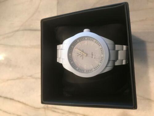 ToyWatch Red Dial White Band Women display picture 3