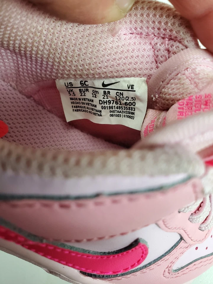 Nike Dunk Low GS Toddler Size 6C Triple Pink Athletic Leather Shoes Sneakers - Image 4 of 4