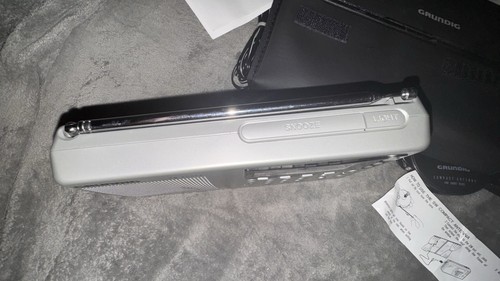 Grundig Yacht Boy YB 400PE Odbiornik światowy AM FM SW/MW/LW - Doskonały zobacz zdjęcia! - Zdjęcie 14 z 24