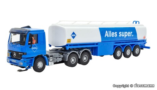 Viessmann 8033 Spur H0 MB ACTROS 3-achs Zugmaschine mit ARAL Tankauflieger - Bild 1 von 2