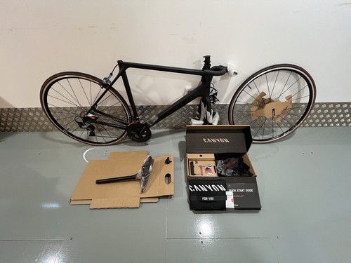 Canyon Ultimate CF SL 8.0 21 Large Frame Black DT Swiss Shimano Ultegra - New