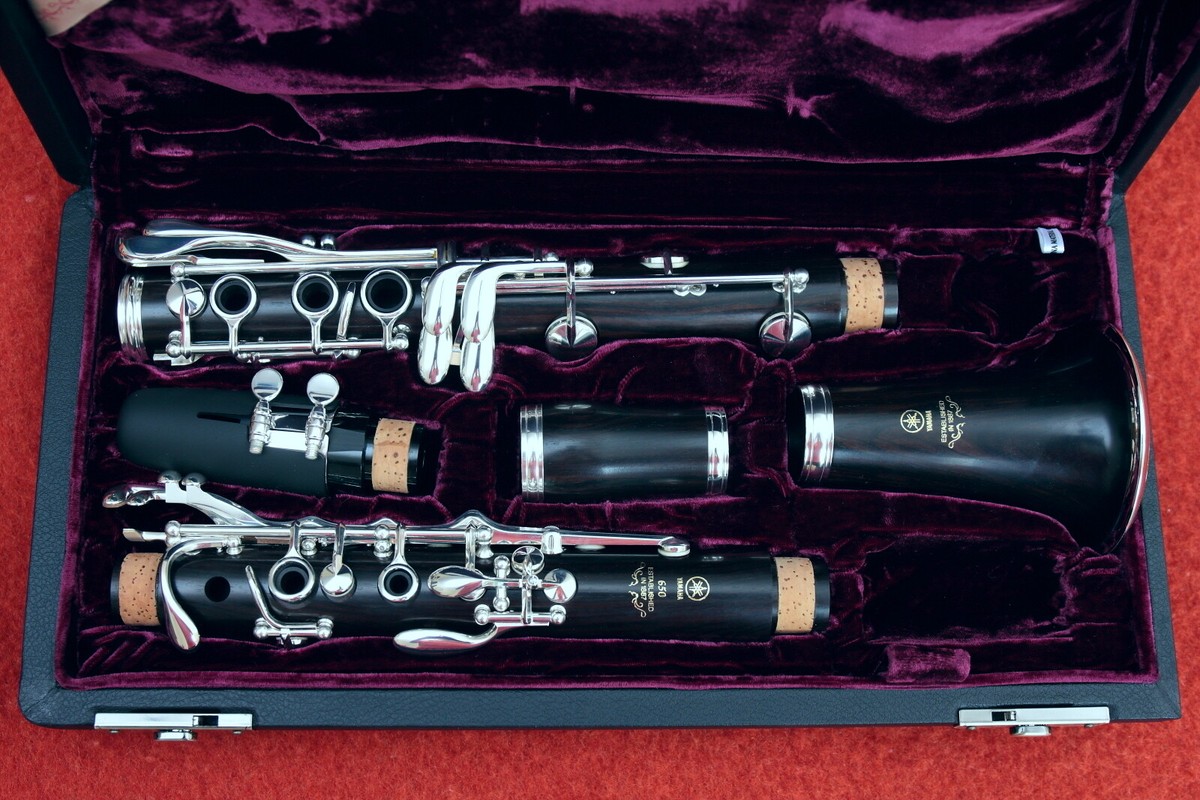 Yamaha YCL-650 03 Bb Clarinet Silver-plated Keys and Yamaha YCL-650 03 Bb Clarinet Silver-plated Keys and