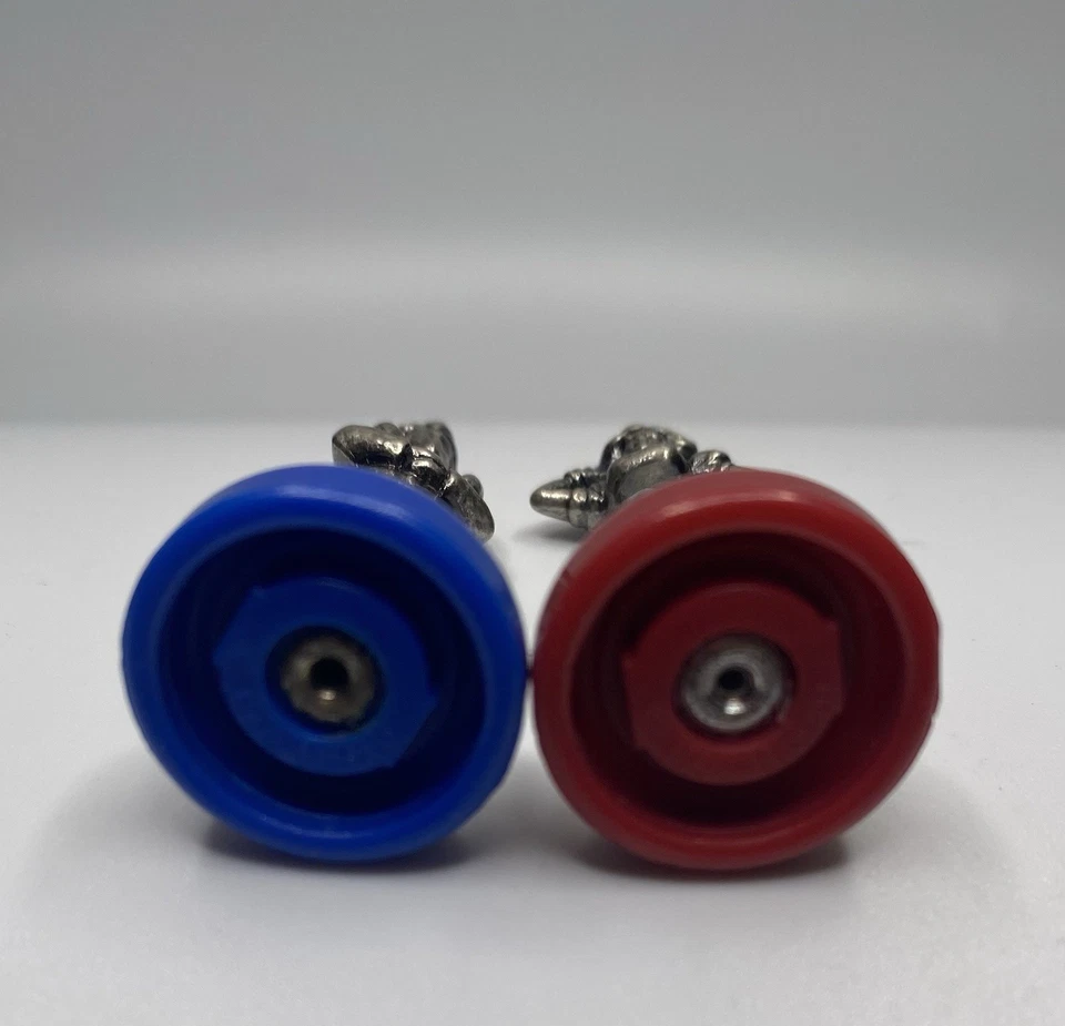 Clue 50th Anniversary Mrs Peacock & Miss Scarlet Token Replacement Pieces Mover - Image 2 of 2