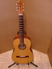VINTAGE JESUS DIAZ REYES CLASSICAL GUITAR NICE WOOD,GOOD SOUND,READY TO PLAY