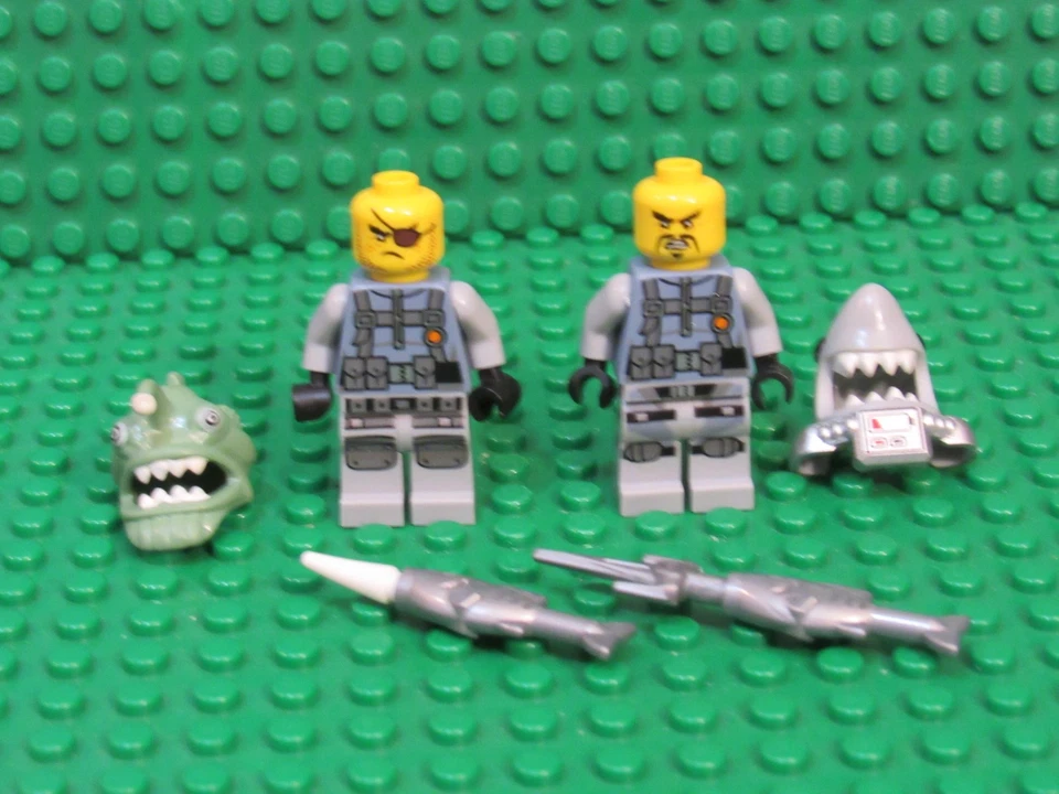 Lot of 2 LEGO Ninjago Movie Minifigures Shark Army Angler + Great White AG52 - Image 2 of 3
