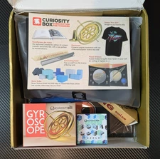 Curiosity Box The Life of Mind Legacy Edition X-Large T-Shirt, New Open Box