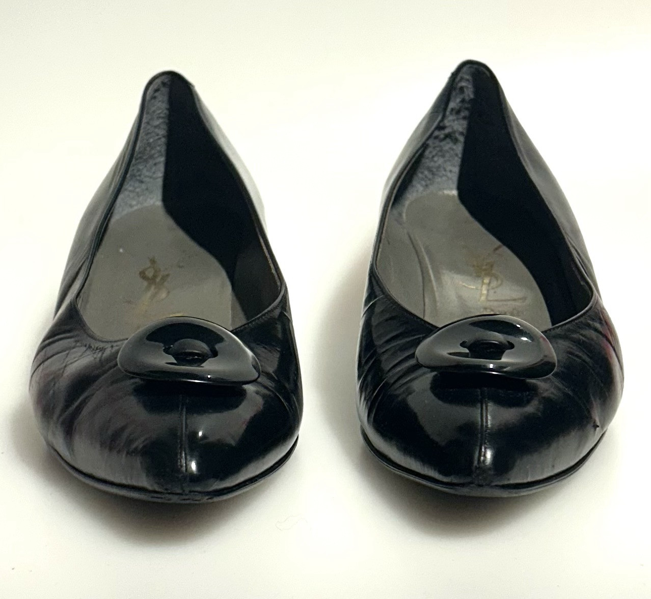 Decolte YSL Yves Saint Laurent anni 80 90 vintage pelle nera a punta con bottone 5