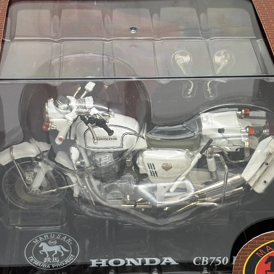 MARUSAN TOYS 1/18 KAWASAKI 750RS Caramelo Amarillo Moto PROYECTO TETSUBA Foto 2 de 4