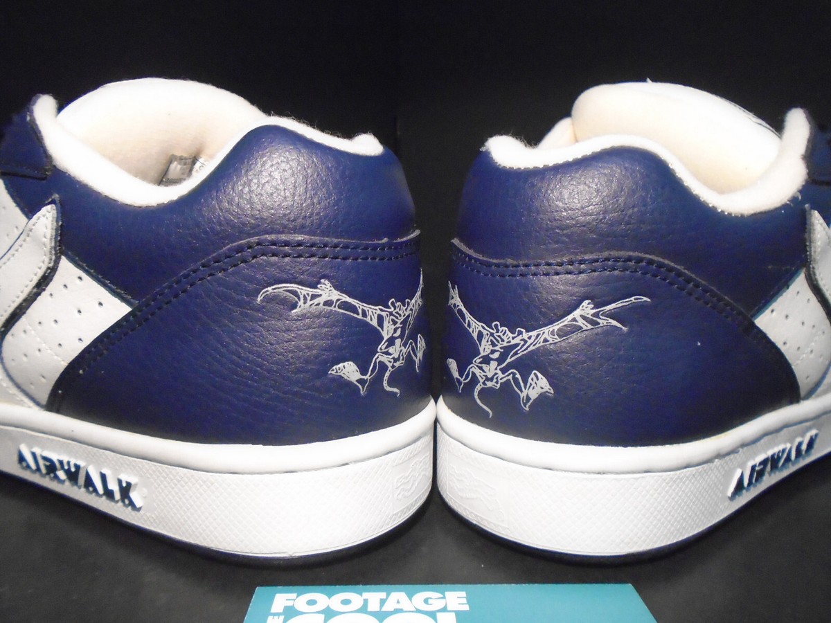 VINTAGE 2002 AIRWALK REFLEX OFF WHITE PEACOAT NAVY BLUE 1022701