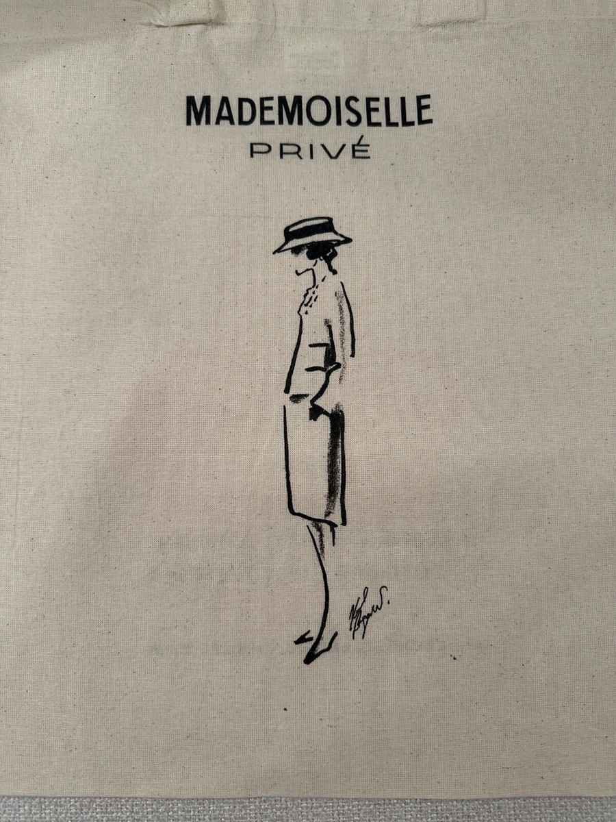 Chanel Mademoiselle Privé Exhibition, Saatchi Gallery London