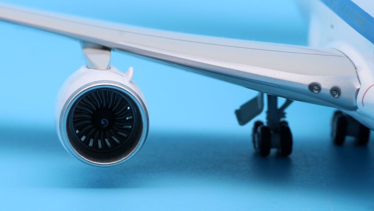 JC Wings 1:200 South Korea Air Force Boeing B747-8 Diecast JC Wings 1:200 South Korea Air Force Boeing B747-8 Diecast