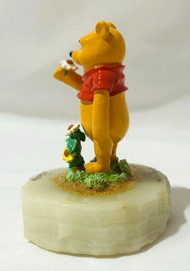 1998 Disney Ron Lee Winnie the Pooh Figurine #967/2500 Size 4.5"x3.25" - Image 4 of 4