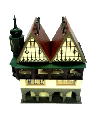  Bürgerhaus Hotel Rathaus Auhagen HO Fertigmodell 1:87 VERO Modelleisenbahn