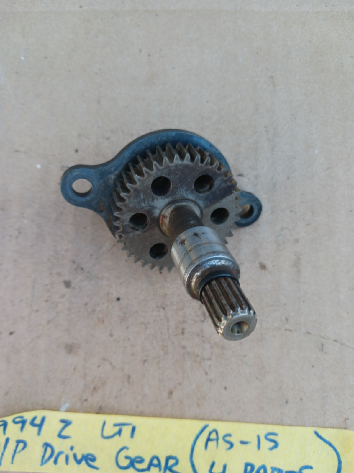 9397 Camaro Firebird LT1 V8 W/P Water Pump Drive Gear Drive Shaft