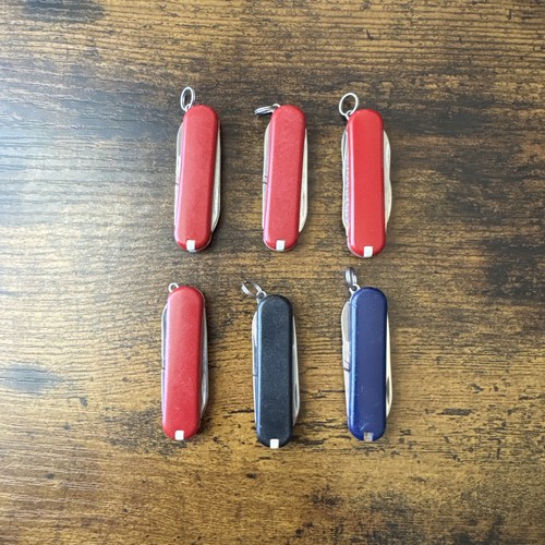 Lot of 6 Victorinox Classic Sd Swiss Army Knives - Multi colors and Logos - Picture 3 of 3