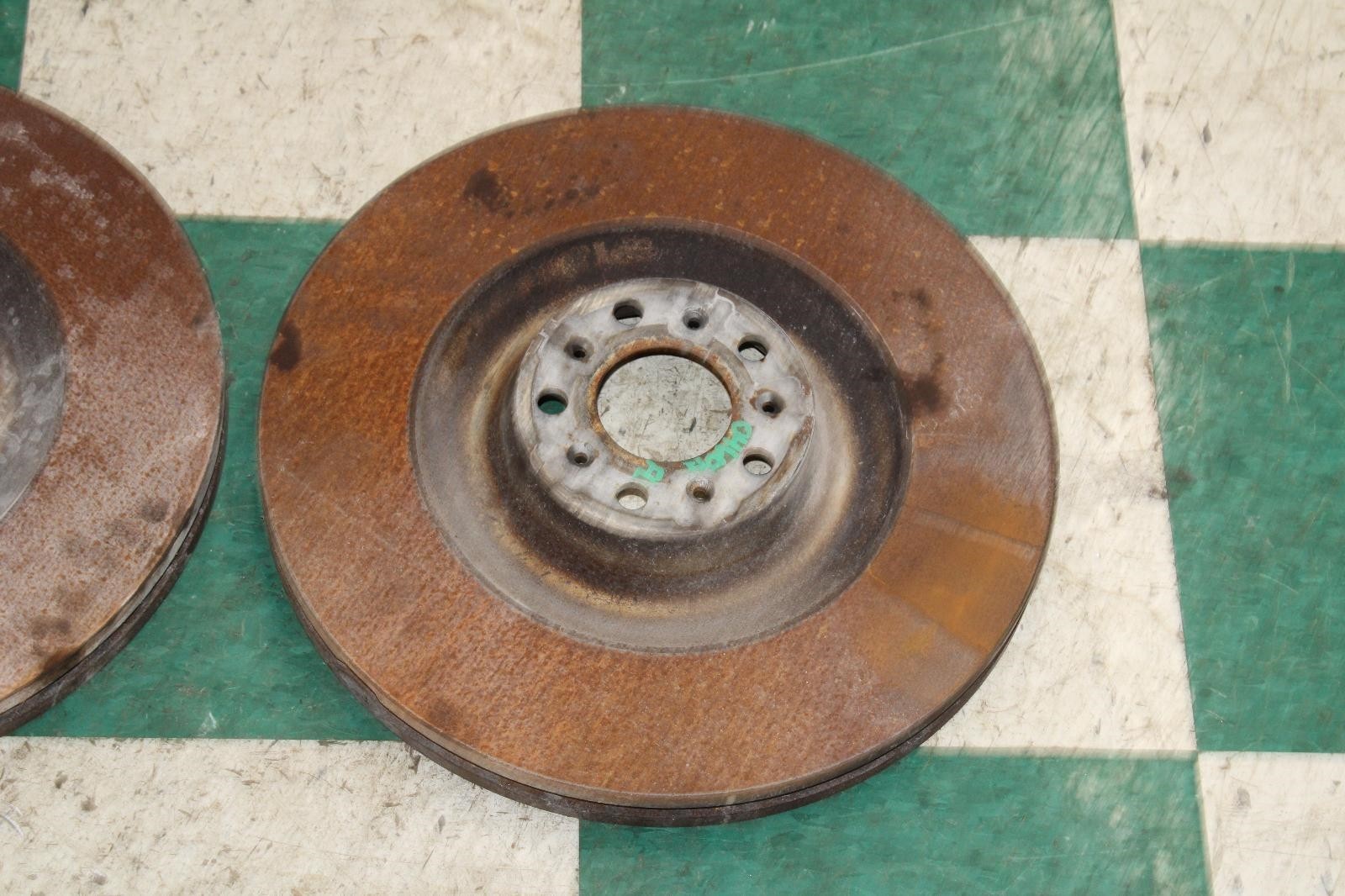 Bentley Flying Spur 2013-2018 Front Right Brake discs Pair