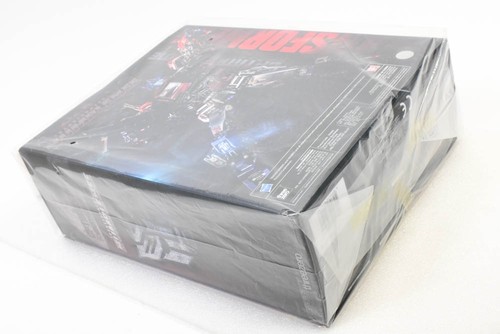 Three Zero Transformers Bumblebee DLX Optimus Prime Cybertron Mode 3Z06501W0 - Imagen 10 de 12