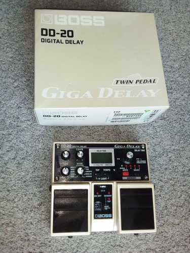 Boss DD-20 Giga Delay Stereo Digital Delay Guitar Effects Pedal