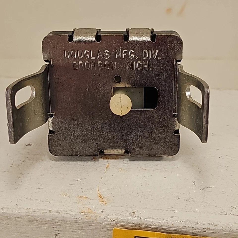 Nuevo de Lote Antiguo 1963-1966 AMC Classic Marlin Genuino American Motors Interruptor de Respaldo 3167977 Foto 3 de 4