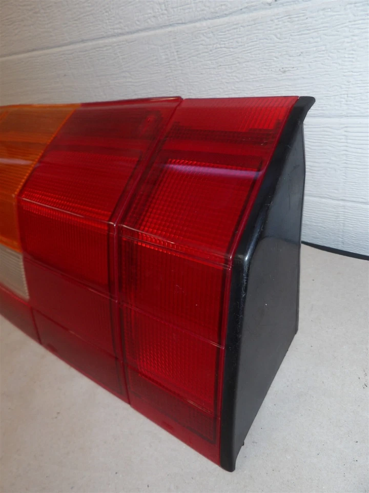 LÁMPARA TRASERA IZQUIERDA IZQUIERDA MONTAJE LUZ MERCURY CAPRI 1991-93 EXCELENTE ESTADO Foto 2 de 4