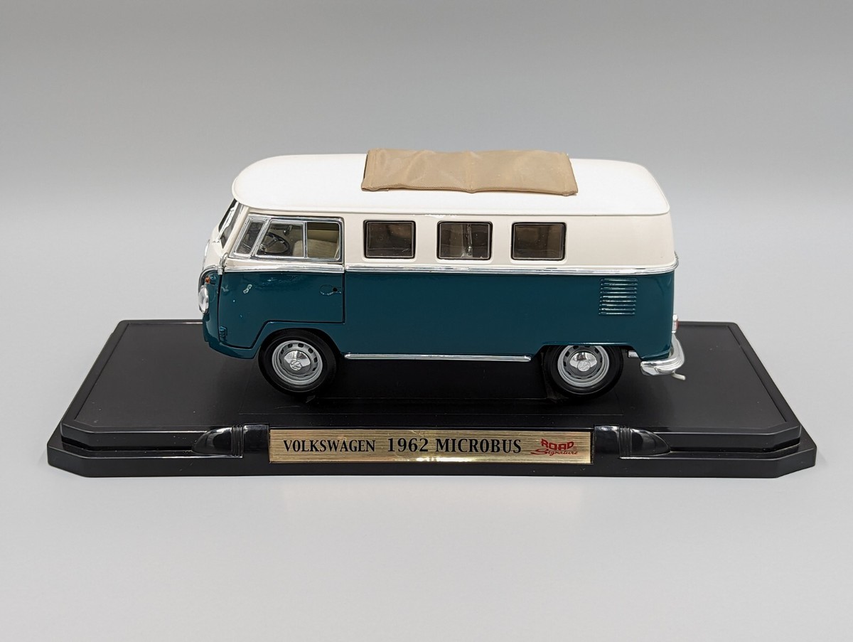 Road Signature Deluxe Cloth Top 1962 Volkswagen Microbus