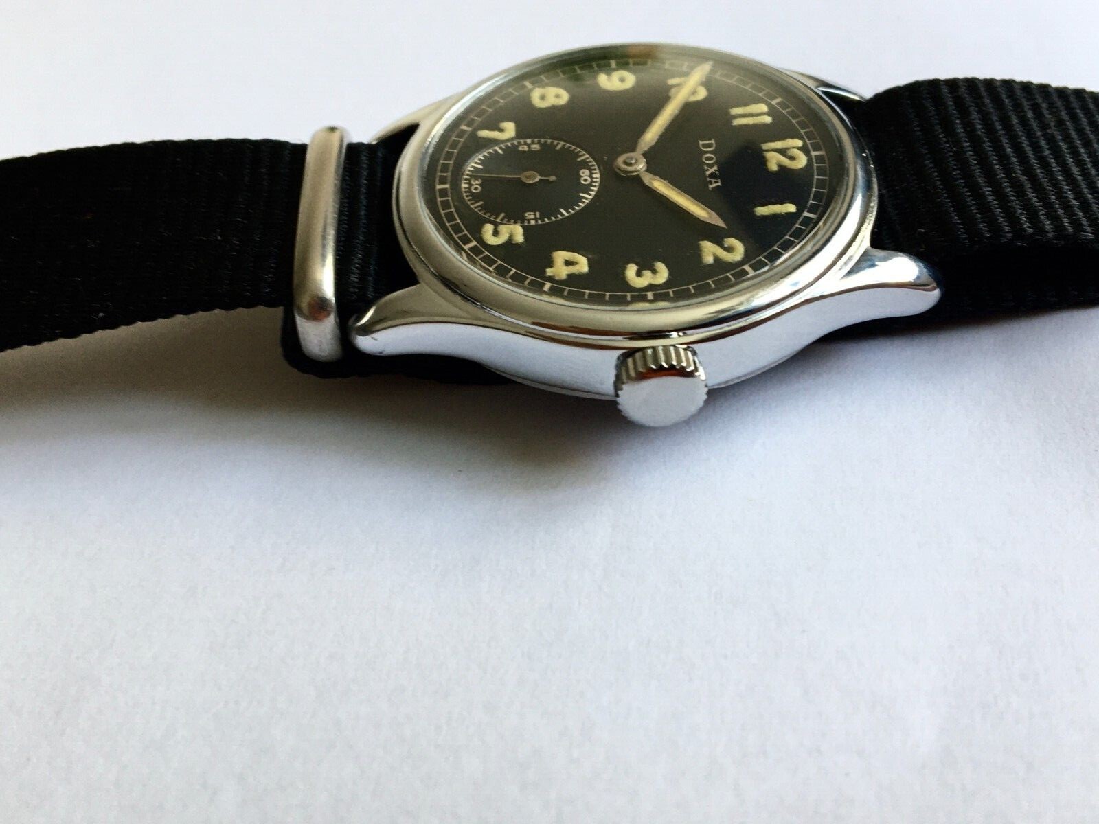 レア 【ビンテージ ドイツ空軍風改造盤】 ドクサ DOXA 手巻き