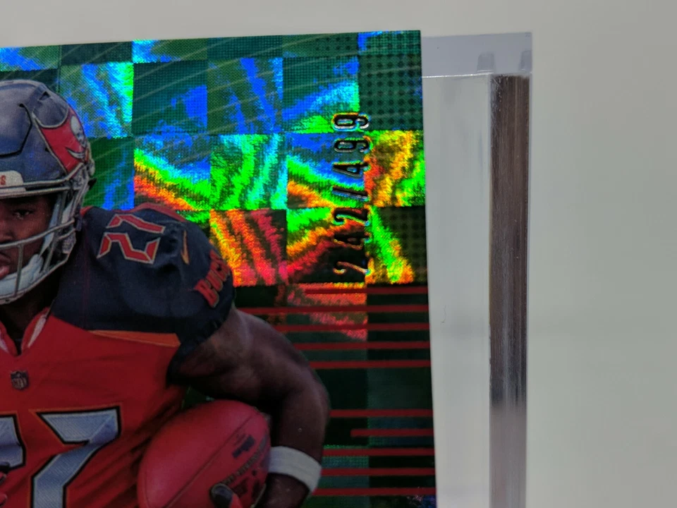 2018 Donruss The Rookies Ronald Jones II Rookie RC AUTO 242/499 Tampa Bay Bucs  - Image 3 of 4