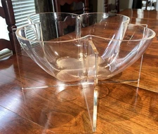 VTG Lucite Acrylic Handkerchief Bowl and Stand (2pc)  MCM Retro Stunning Display