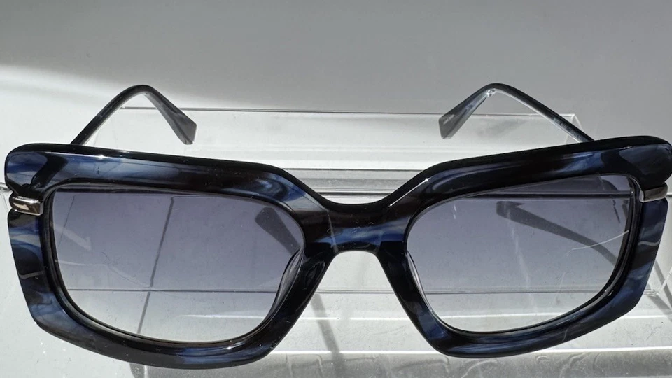 Gafas de sol Derek Lam para mujer Nana azul mármol talla 55-19-140 hechas en Japón Foto 4 de 4