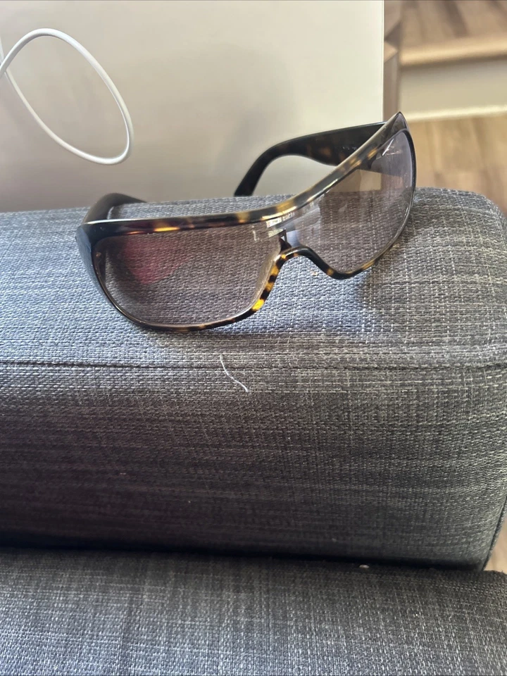 范思哲 VE2261 100213 太阳镜女式棕色透明/棕色渐变 56 毫米 — 第 2/4 张图片