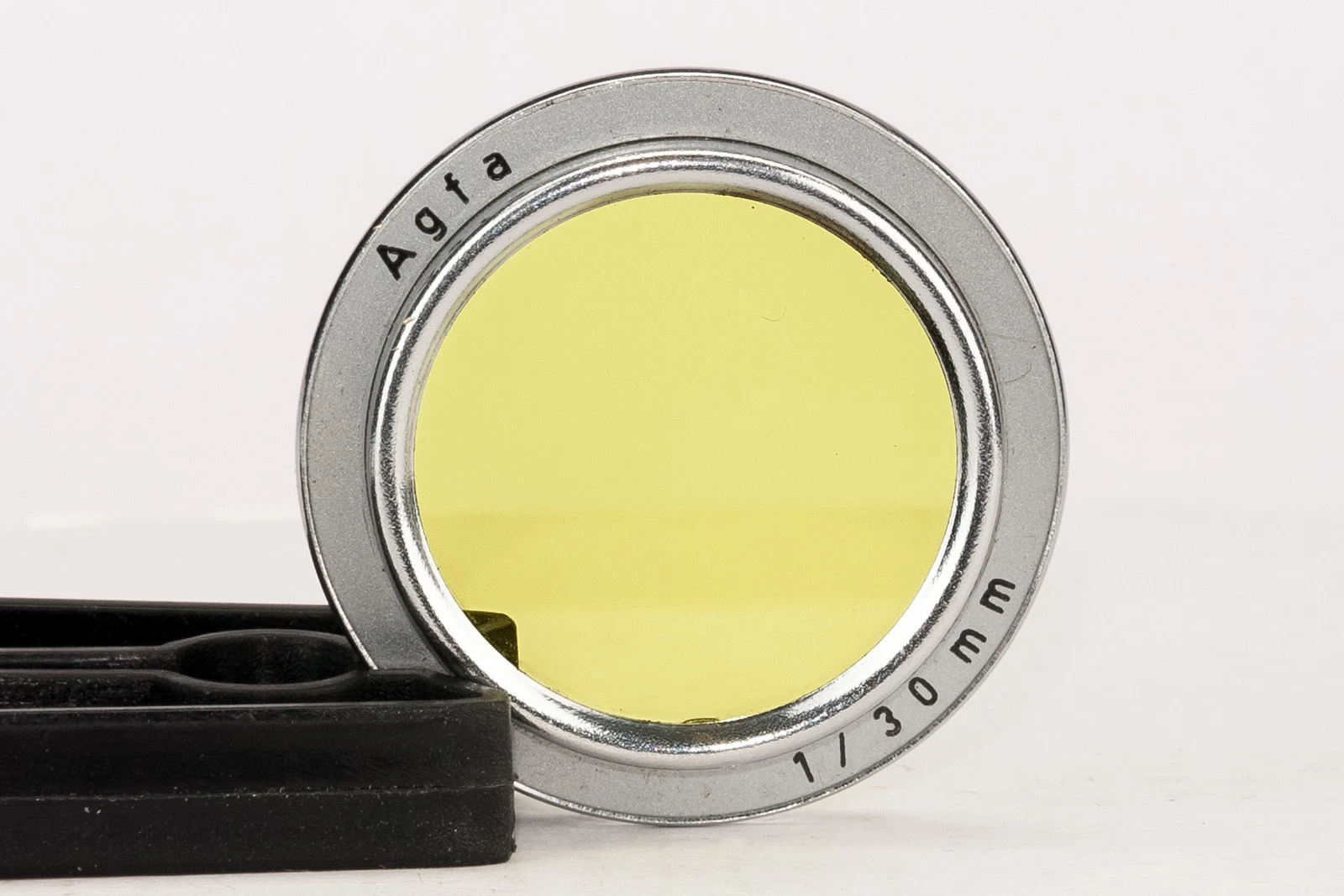 Agfa Yellow 30mm Clip-On Circular Color Filter (30mm Steckfilter)