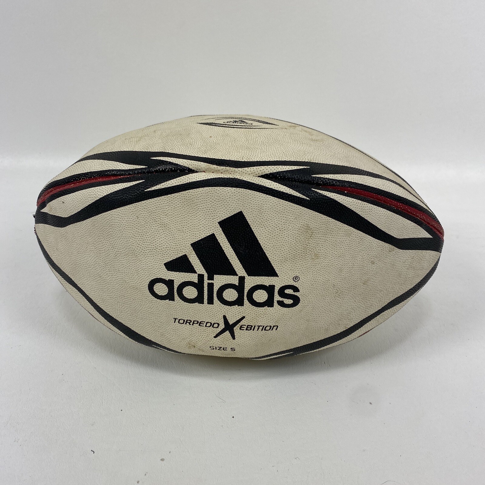 adidas torpedo rugby ball