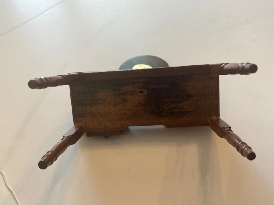 Raro Lote De Colección Shackman Casa de Muñecas Muebles Mesa Toudoir y Credenza En muy buena condición Foto 4 de 4