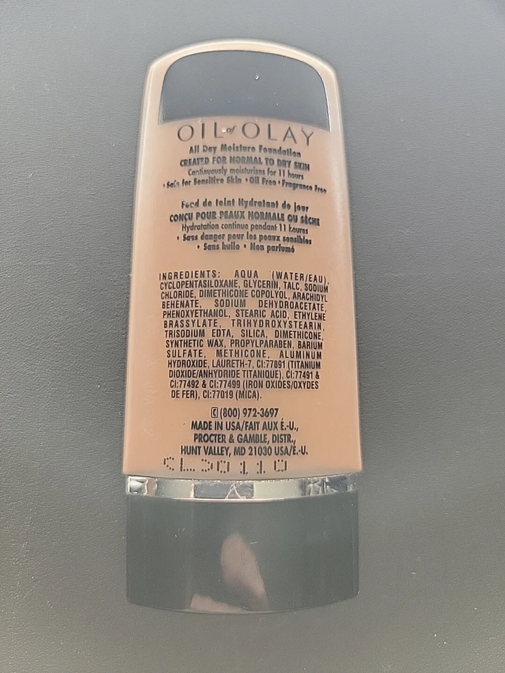 Oil Of Olay All Day Moisture Foundation Makeup 1.1 OZ 35 ml # 86 Deep Beige New - Image 2 of 2