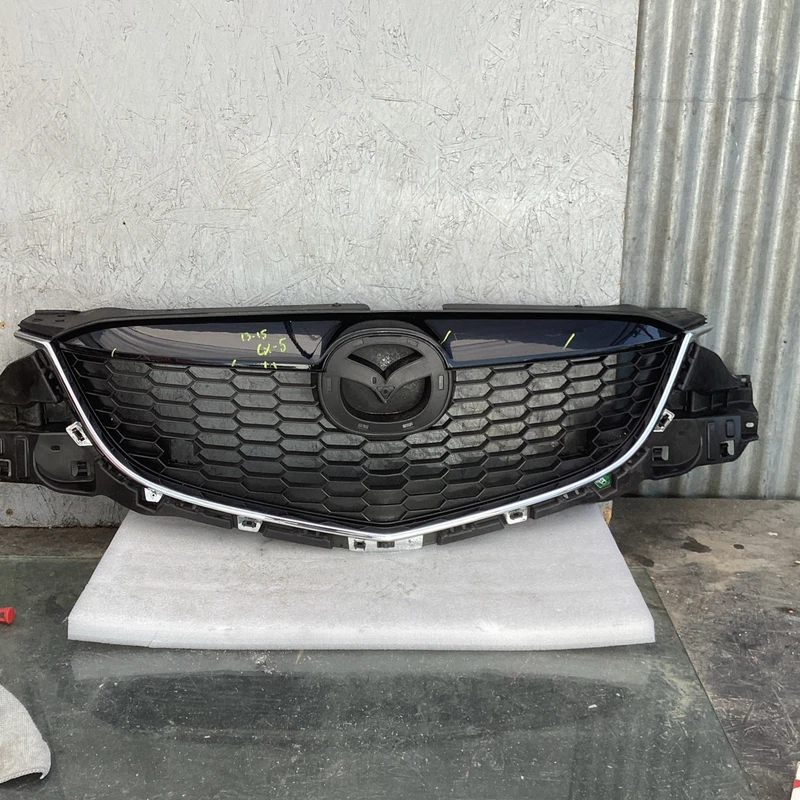 2013-2015 MAZDA CX5 CX-5 FRONT UPPER GRILLE OEM KD4550710G