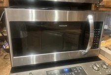 Frigidaire Gallery Over The Range Microwave FGMV176NTD *Clean*