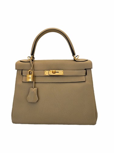 Hermès Kelly 28 Retourne  Trench Togo with Gold Hardware and Twilly