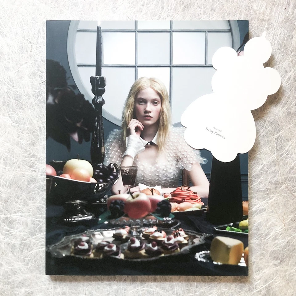 Balloon Art Daisy Balloon HOSOKAI Rie KAWADA Takashi Fashion Photography Artwork - Image 3 of 4