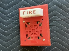 Gamewell 70402 Fire Alarm Horn Strobe 24VDC (Wheelock 7001T-24) USED