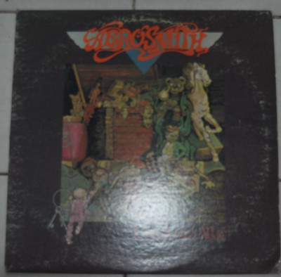 AEROSMITH - TOYS IN THE ATTIC Vnyl CBS  33479 USA 1975 near mint