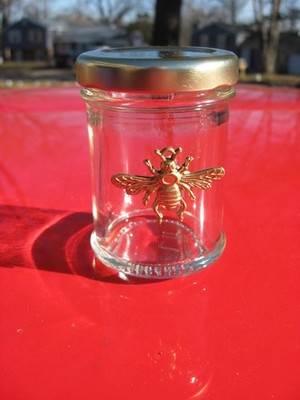 TINY HONEY JAR WITH GOLD METAL BEE on JAR may be GOLD BEE HONEY JAR