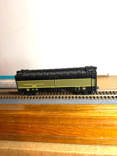 Frigorífico de acero Athearn # Canadian National 40' #10600 con Kadees H.O. 1:87 | Zustand: New