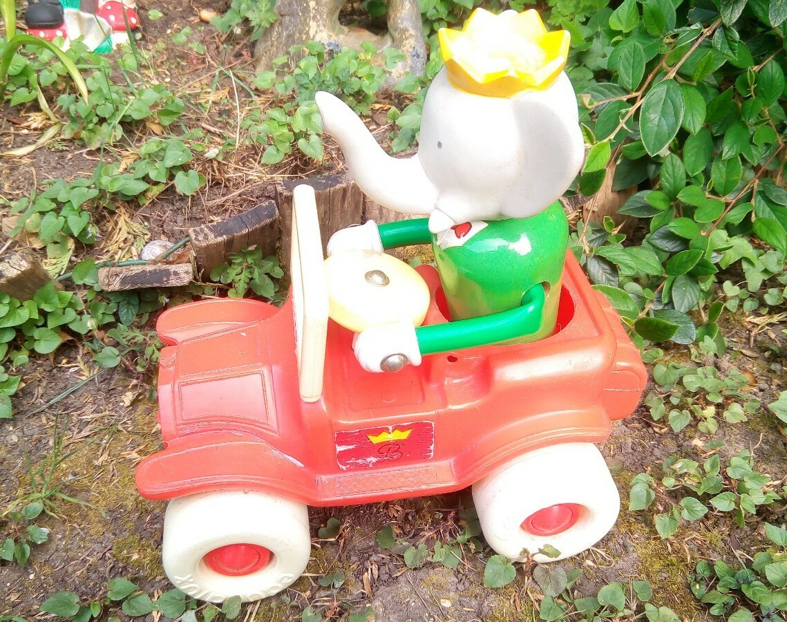 BABAR train en bois zavico année 90 • EUR 50,00 - FR